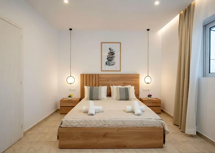 Kathy's In Archaggelos * Archangelos (Rhodes)