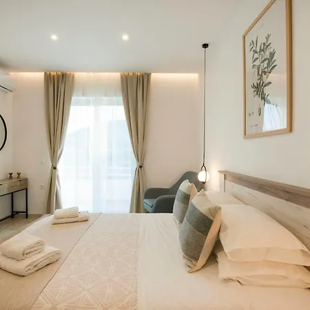 Kathy's In Archaggelos * Archangelos (Rhodes)